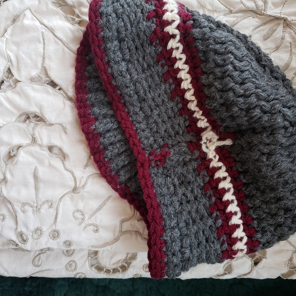 New 💯% Alpaca Hat. Extremely Soft - Picture 4 of 6